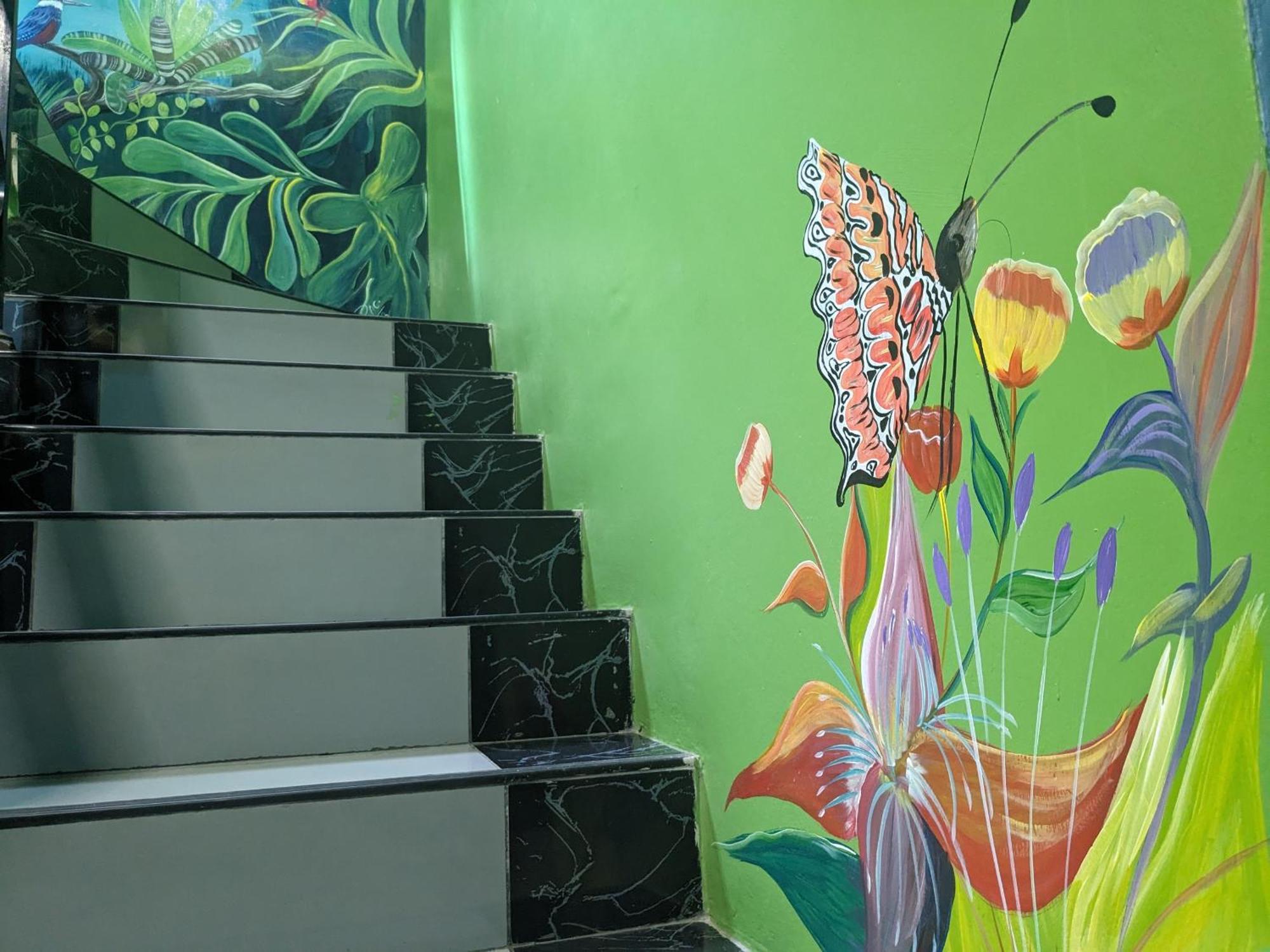 Amazon Dream Hostel With Ac And Starlink Iquitos Esterno foto