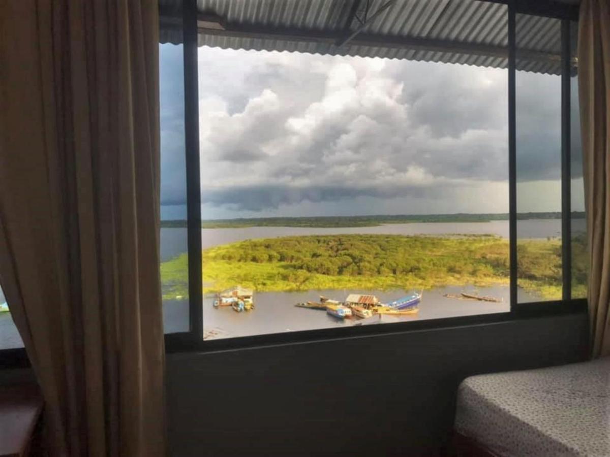 Amazon Dream Hostel With Ac And Starlink Iquitos Esterno foto
